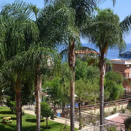 Art Diamond Naxos Taormina 4* Giardini Naxos